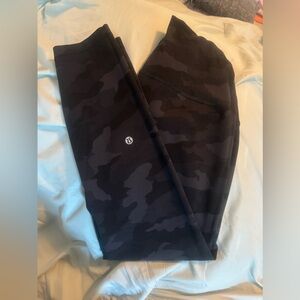 Lululemon Wunder Train High-Rise Tight 25” - Camo Deep Coal - Size 12